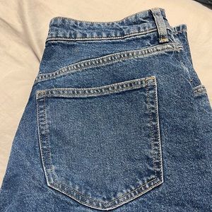 Women’s H and M new, never worn jeans. Size 10 straight